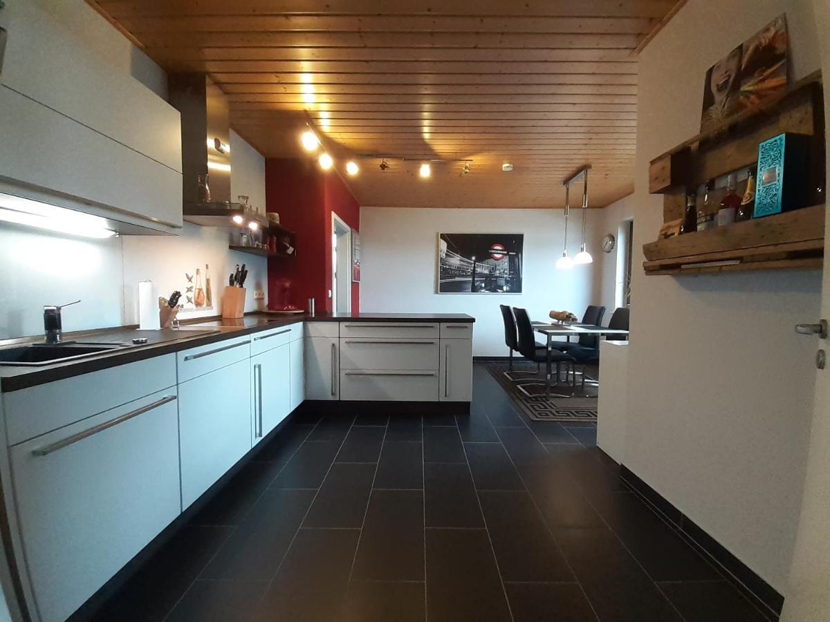 Ferienwohnung Terrasse Parkplatz Wallbox Nuerburgring Herresbach 외부 사진